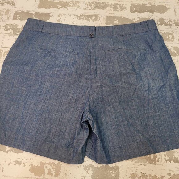 2576 NWT Isaac Mizrahi Tailored Short Women's Size 16 - Picture 4 of 7